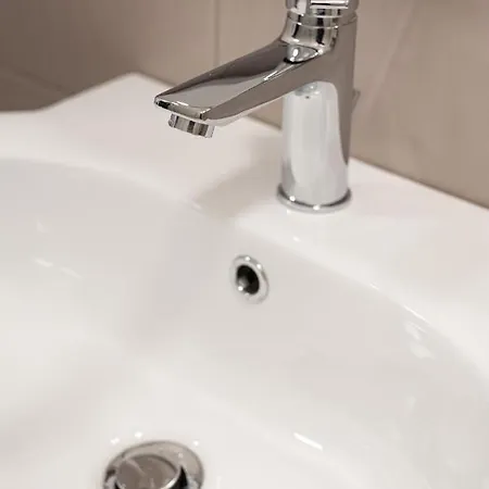 - Lulugiu Bed & Breakfast 3*