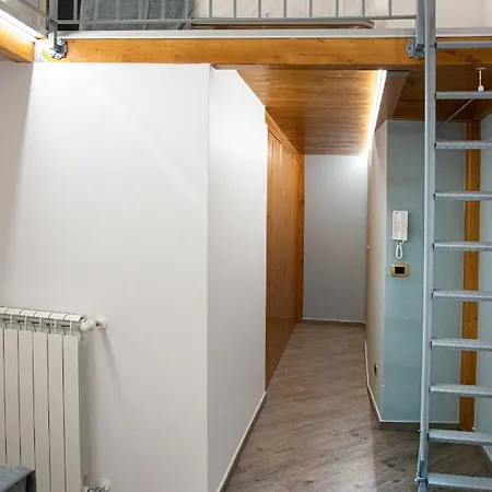 - Lulugiu Bed & Breakfast 3*