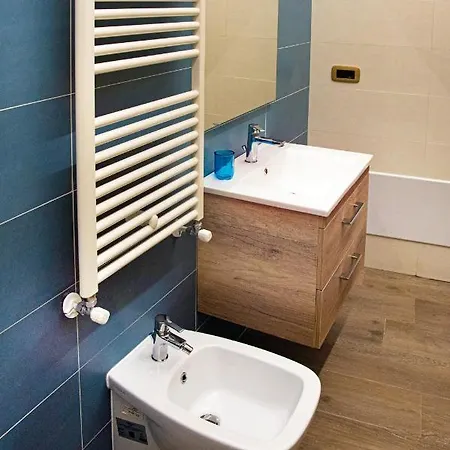- Lulugiu Bed & Breakfast