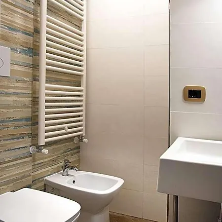 - Lulugiu Bed & Breakfast 3*