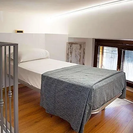 - Lulugiu Bed & Breakfast