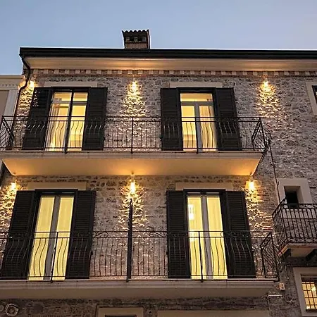 - Lulugiu Bed & Breakfast